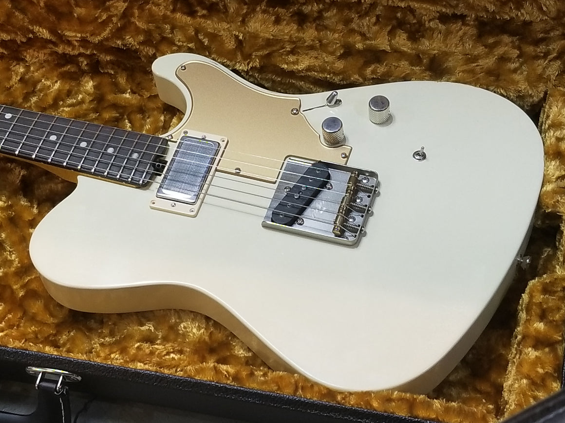 SOLD 2018 HT Deluxe - $3800.00 Olympic White Satin Nitro Relic #1072